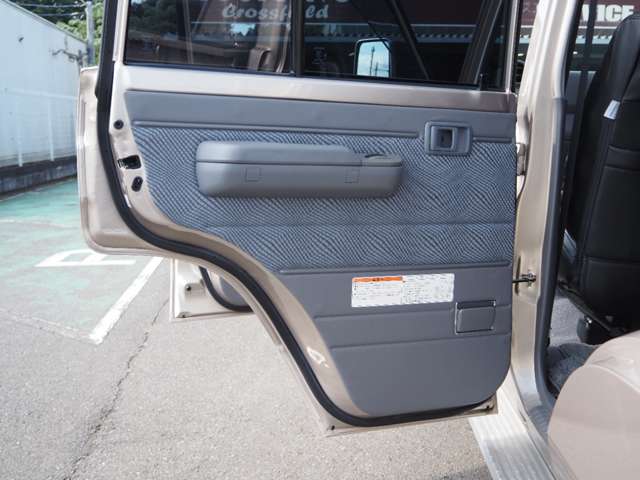 トヨタ ランドクルーザーピックアップ ４．０ ４ＷＤ H27年 (関東) 99