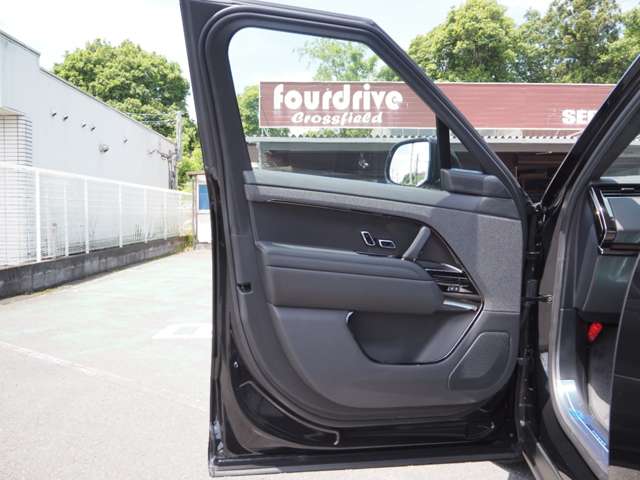 ランドローバー レンジローバー スポーツ オートバイオグラフィ ３．０Ｌ Ｄ３００ ディーゼルターボ ４ＷＤ R6年 (関東) 99