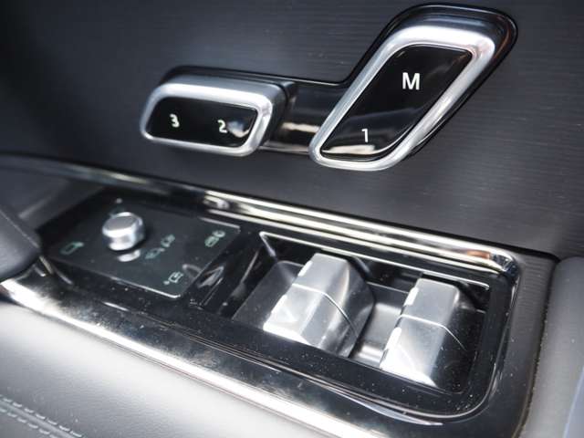 ランドローバー レンジローバー スポーツ オートバイオグラフィ ３．０Ｌ Ｄ３００ ディーゼルターボ ４ＷＤ R6年 (関東) 99