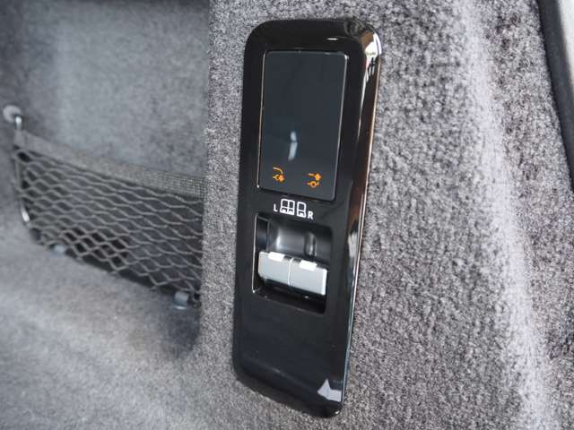 ランドローバー レンジローバー スポーツ オートバイオグラフィ ３．０Ｌ Ｄ３００ ディーゼルターボ ４ＷＤ R6年 (関東) 99