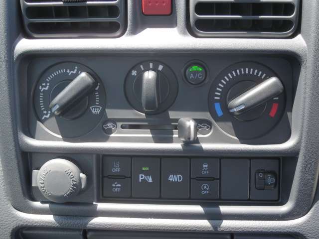 スズキ キャリイトラック ６６０ ＫＣエアコン・パワステ ３方開 ４ＷＤ R7年 (関東) 99