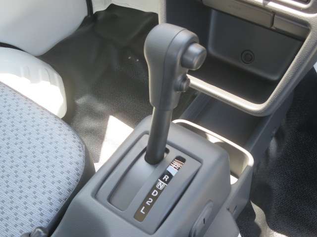 スズキ キャリイトラック ６６０ ＫＣエアコン・パワステ ３方開 ４ＷＤ R7年 (関東) 99