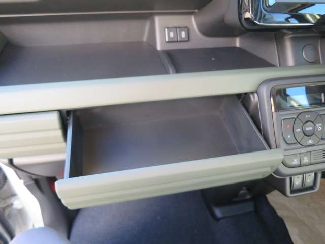 スズキ スペーシア ６６０ ギア ハイブリッド ＸＺ R6年 (関東) 99