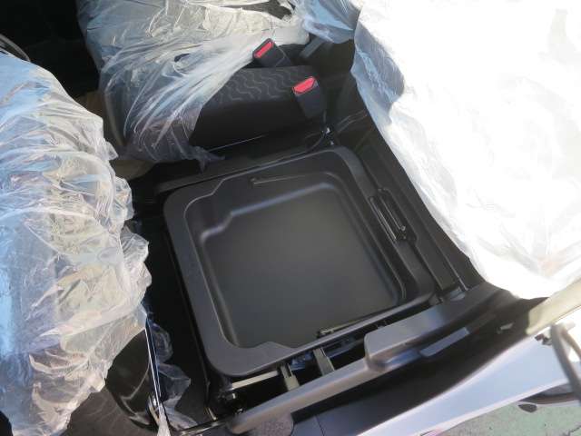 スズキ スペーシア ６６０ ギア ハイブリッド ＸＺ R6年 (関東) 99