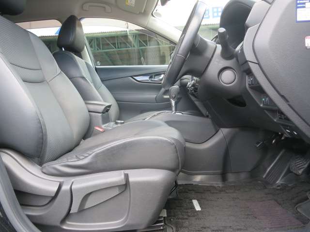 日産 エクストレイル ２．０ ２０Ｘ ３列車 ４ＷＤ R1年 (関東) 99