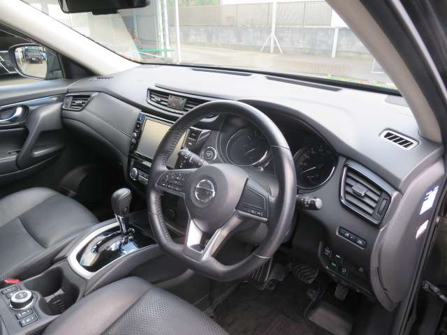 日産 エクストレイル ２．０ ２０Ｘ ３列車 ４ＷＤ R1年 (関東) 99