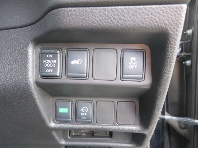 日産 エクストレイル ２．０ ２０Ｘ ３列車 ４ＷＤ R1年 (関東) 99