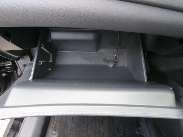 日産 エクストレイル ２．０ ２０Ｘ ３列車 ４ＷＤ R1年 (関東) 99