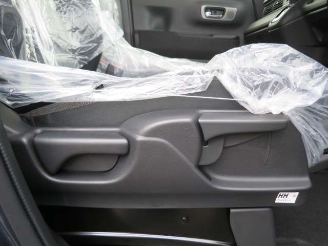 ホンダ Ｎ　ＢＯＸ カスタム ６６０ R7年 (関東) 99