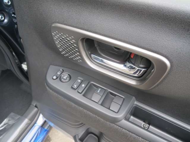 ホンダ Ｎ　ＢＯＸ カスタム ６６０ R7年 (関東) 99