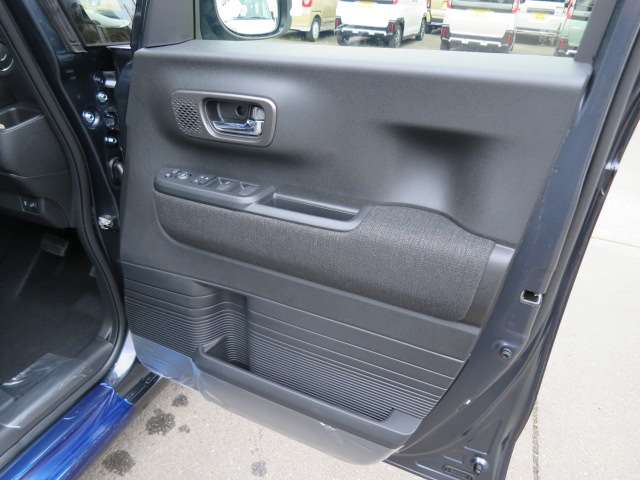 ホンダ Ｎ　ＢＯＸ カスタム ６６０ R7年 (関東) 99