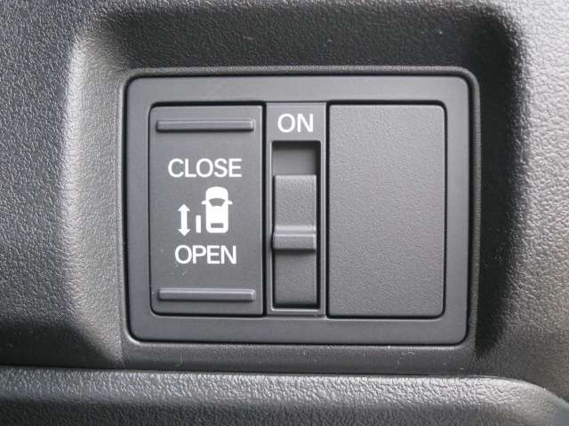 ホンダ Ｎ　ＢＯＸ カスタム ６６０ R7年 (関東) 99