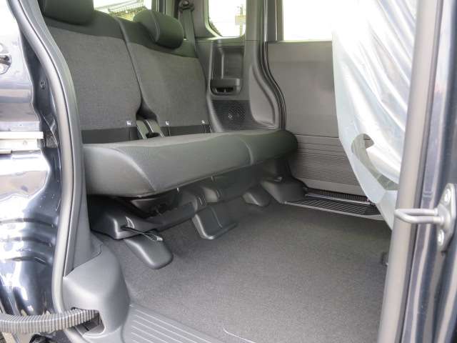 ホンダ Ｎ　ＢＯＸ カスタム ６６０ R7年 (関東) 99