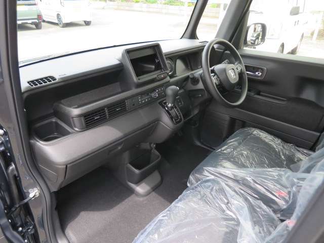 ホンダ Ｎ　ＢＯＸ カスタム ６６０ R7年 (関東) 99