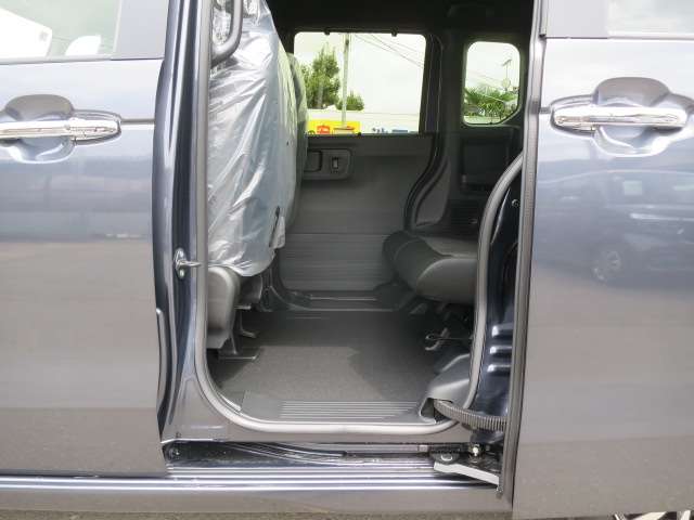 ホンダ Ｎ　ＢＯＸ カスタム ６６０ R7年 (関東) 99