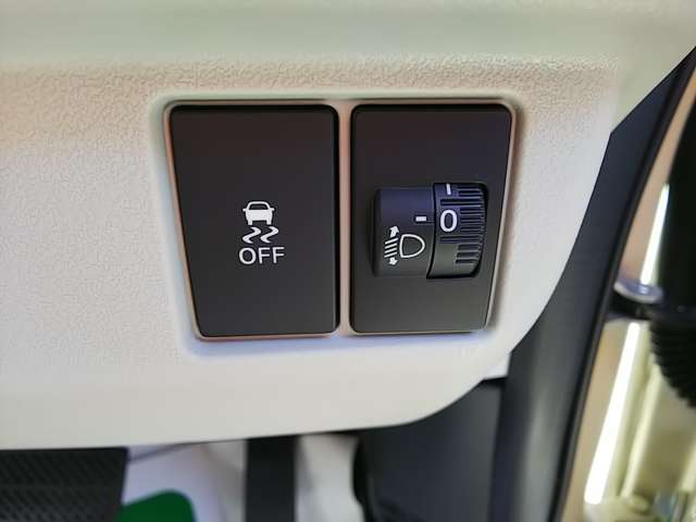 ホンダ Ｎ　ＢＯＸ ６６０ ファッションスタイル R6年 (関東) 99