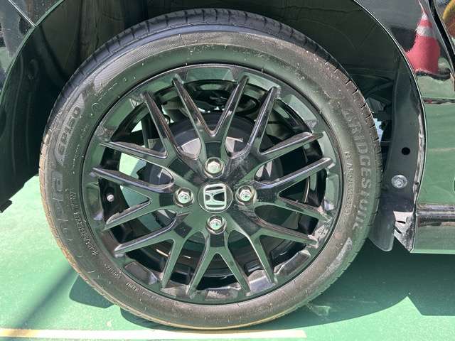 ホンダ Ｎ　ＢＯＸ カスタム ６６０ Ｌ ターボ スタイルプラス ブラック R4年 (東海) 99