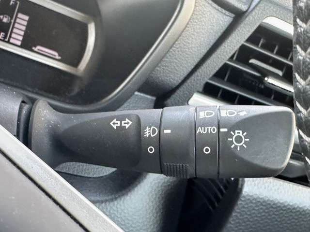 トヨタ ルーミー １．０ カスタム Ｇ－Ｔ R4年 (東海) 99