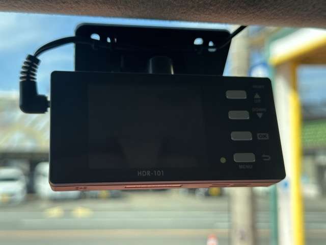 トヨタ ルーミー １．０ カスタム Ｇ－Ｔ R4年 (東海) 99