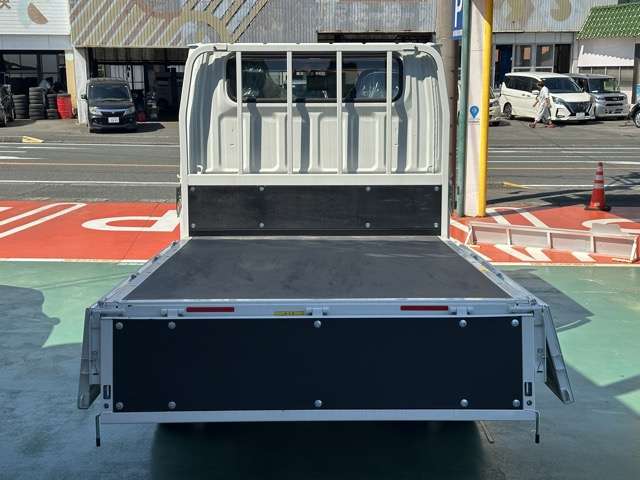 三菱フソウ キャンター ３．０ ダブルキャブ 全低床 ディーゼルターボ R7年 (東海) 99