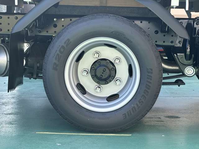 三菱フソウ キャンター ３．０ ダブルキャブ 全低床 ディーゼルターボ R7年 (東海) 99