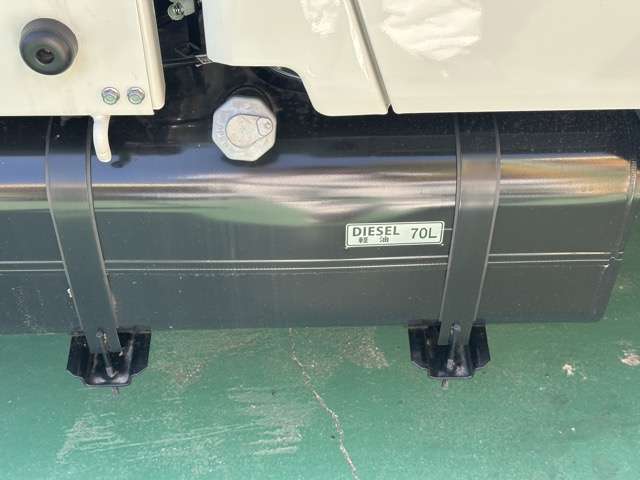 三菱フソウ キャンター ３．０ ダブルキャブ 全低床 ディーゼルターボ R7年 (東海) 99