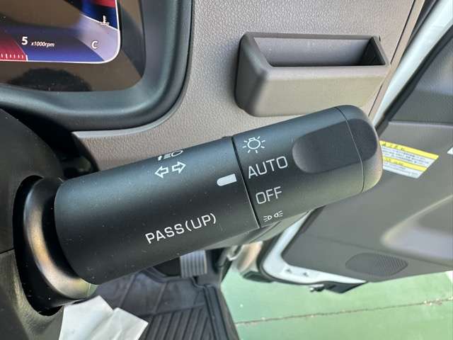 三菱フソウ キャンター ３．０ ダブルキャブ 全低床 ディーゼルターボ R7年 (東海) 99