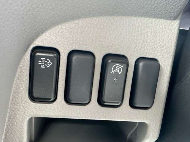 三菱フソウ キャンター ３．０ＤＴ 平ボディ全低床 ２Ｔ R7年 (東海) 99