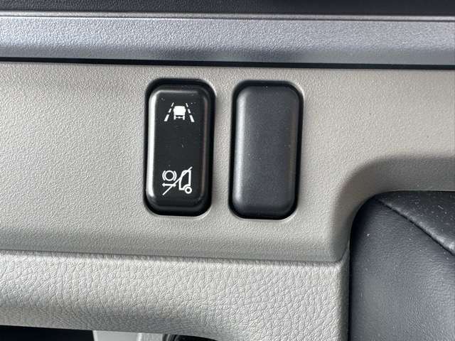 三菱フソウ キャンター ３．０ＤＴ 平ボディ全低床 ２Ｔ R7年 (東海) 99