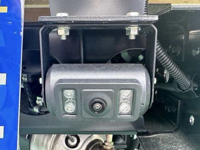 三菱フソウ キャンター ３．０ＤＴ 平ボディ全低床 ２Ｔ R7年 (東海) 99