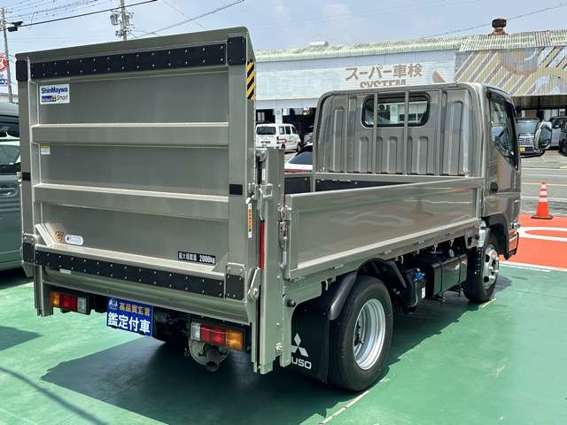 三菱フソウ キャンター ３．０ＤＴ 全低床 ２Ｔ平ボディ垂直ゲート R6年 (東海) 99