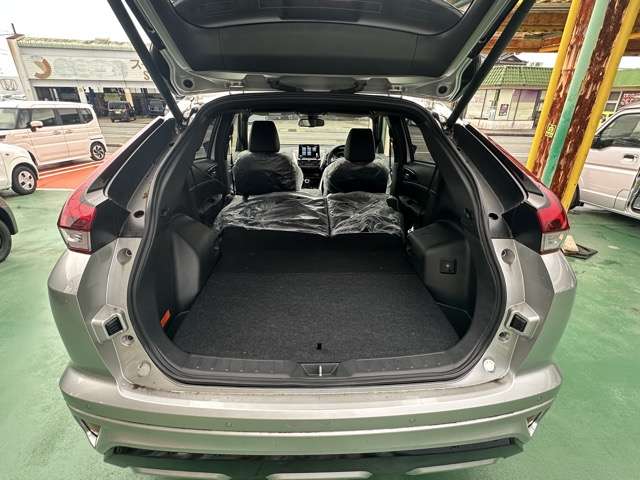 三菱 エクリプス　クロス　ＰＨＥＶ ＰＨＥＶ ２．４ Ｐ ４ＷＤ R6年 (東海) 99