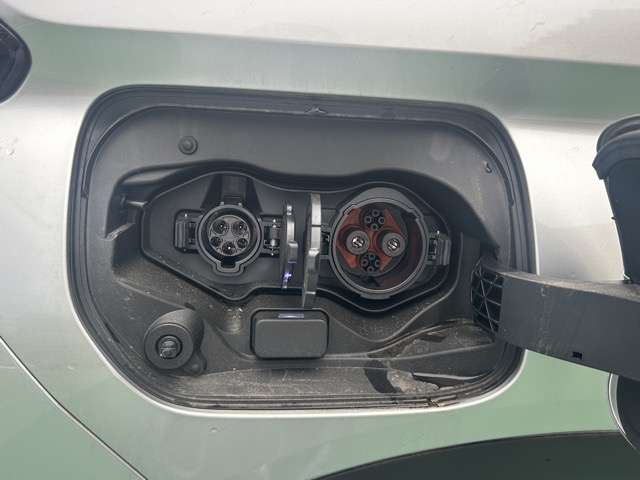 三菱 エクリプス　クロス　ＰＨＥＶ ＰＨＥＶ ２．４ Ｐ ４ＷＤ R6年 (東海) 99