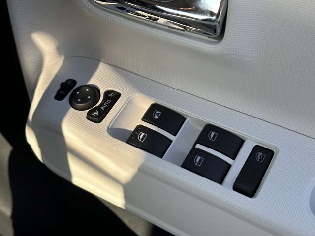 ダイハツ ムーヴ　キャンバス ６６０ ストライプス Ｇ R6年 (東海) 99