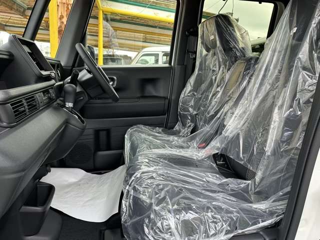 ホンダ Ｎ　ＢＯＸ カスタム ６６０ コーディネートスタイル ２トーン R6年 (東海) 99