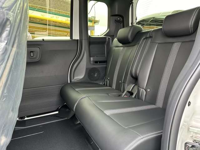 ホンダ Ｎ　ＢＯＸ カスタム ６６０ コーディネートスタイル ２トーン R6年 (東海) 99