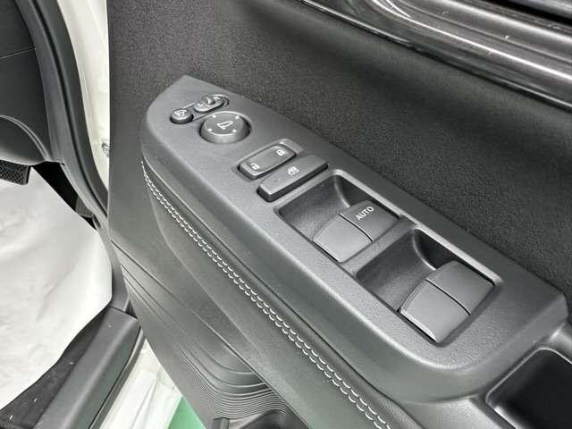 ホンダ Ｎ　ＢＯＸ カスタム ６６０ コーディネートスタイル ２トーン R6年 (東海) 99