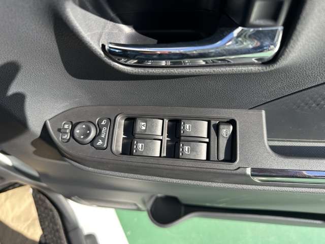 ダイハツ タント ６６０ カスタム ＲＳ R6年 (東海) 99