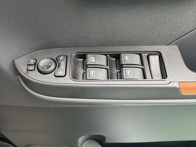 ダイハツ タント ６６０ ファンクロスターボ R6年 (東海) 99