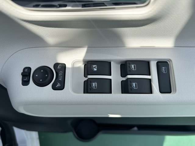 ダイハツ ムーヴ　キャンバス ６６０ ストライプス Ｇ R6年 (東海) 99