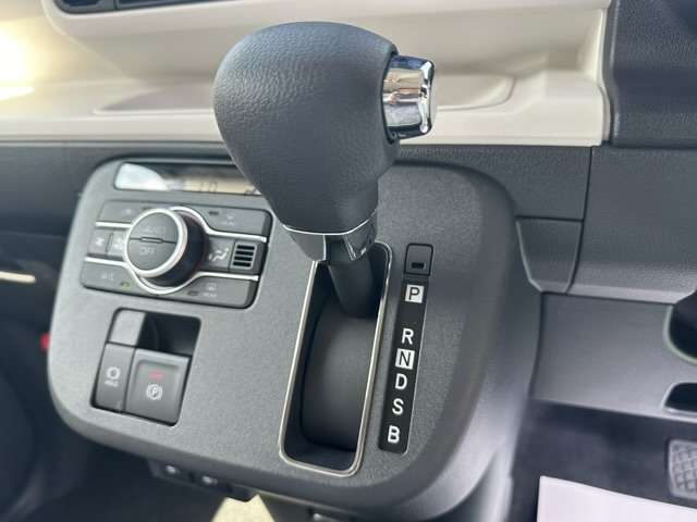 ダイハツ ムーヴ　キャンバス ６６０ ストライプス Ｇ R6年 (東海) 99