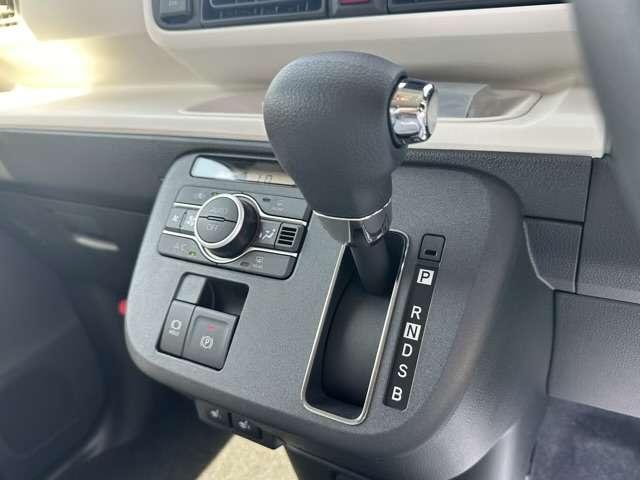 ダイハツ ムーヴ　キャンバス ６６０ ストライプス Ｇ R6年 (東海) 99