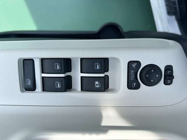 ダイハツ ムーヴ　キャンバス ６６０ ストライプス Ｇ R6年 (東海) 99