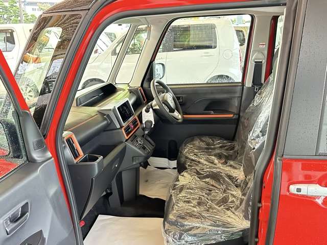 ダイハツ タント ６６０ ファンクロスターボ R6年 (東海) 99