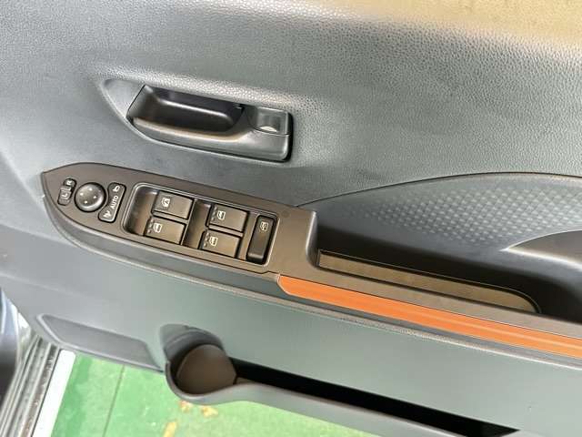 ダイハツ タント ６６０ ファンクロス R6年 (東海) 99