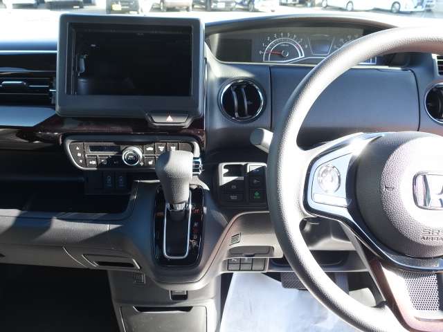 ホンダ Ｎ　ＢＯＸ カスタム ６６０ Ｌ コーディネートスタイル R4年 (東海) 99