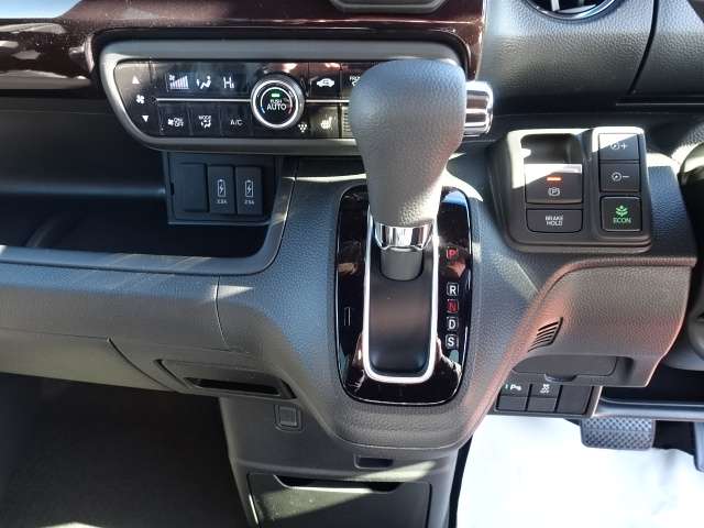 ホンダ Ｎ　ＢＯＸ カスタム ６６０ Ｌ コーディネートスタイル R4年 (東海) 99