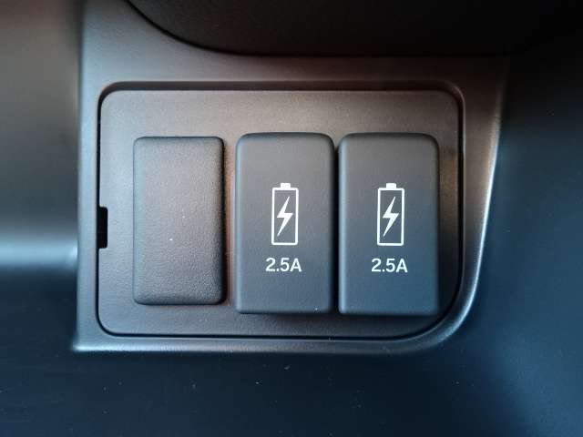 ホンダ Ｎ　ＢＯＸ カスタム ６６０ Ｌ コーディネートスタイル R4年 (東海) 99