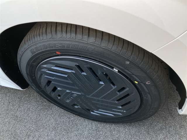 日産 ノート １．２ Ｘ R6年 (東海) 99