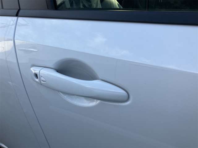 日産 ノート １．２ Ｘ R6年 (東海) 99